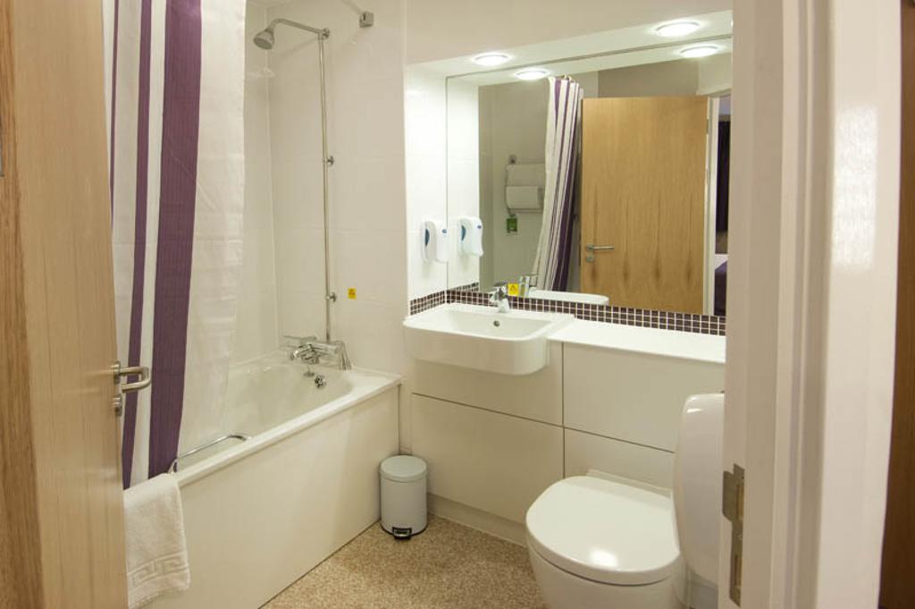 Premier Inn Kidderminster Exterior photo