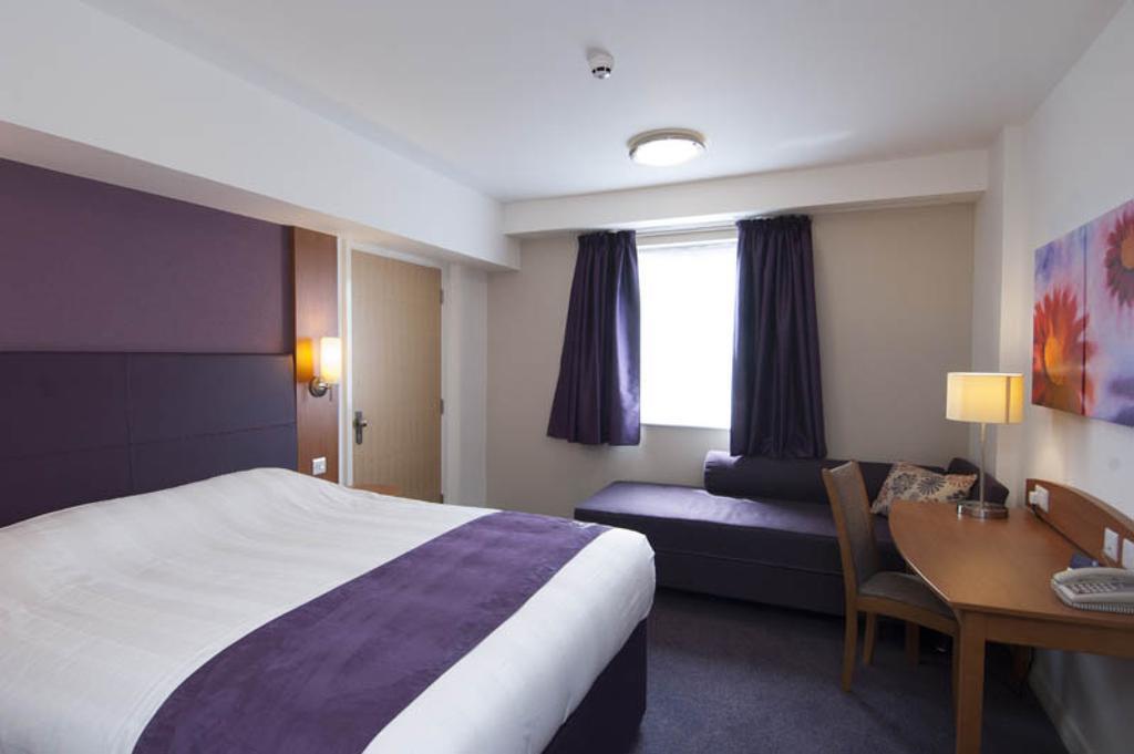 Premier Inn Kidderminster Exterior photo